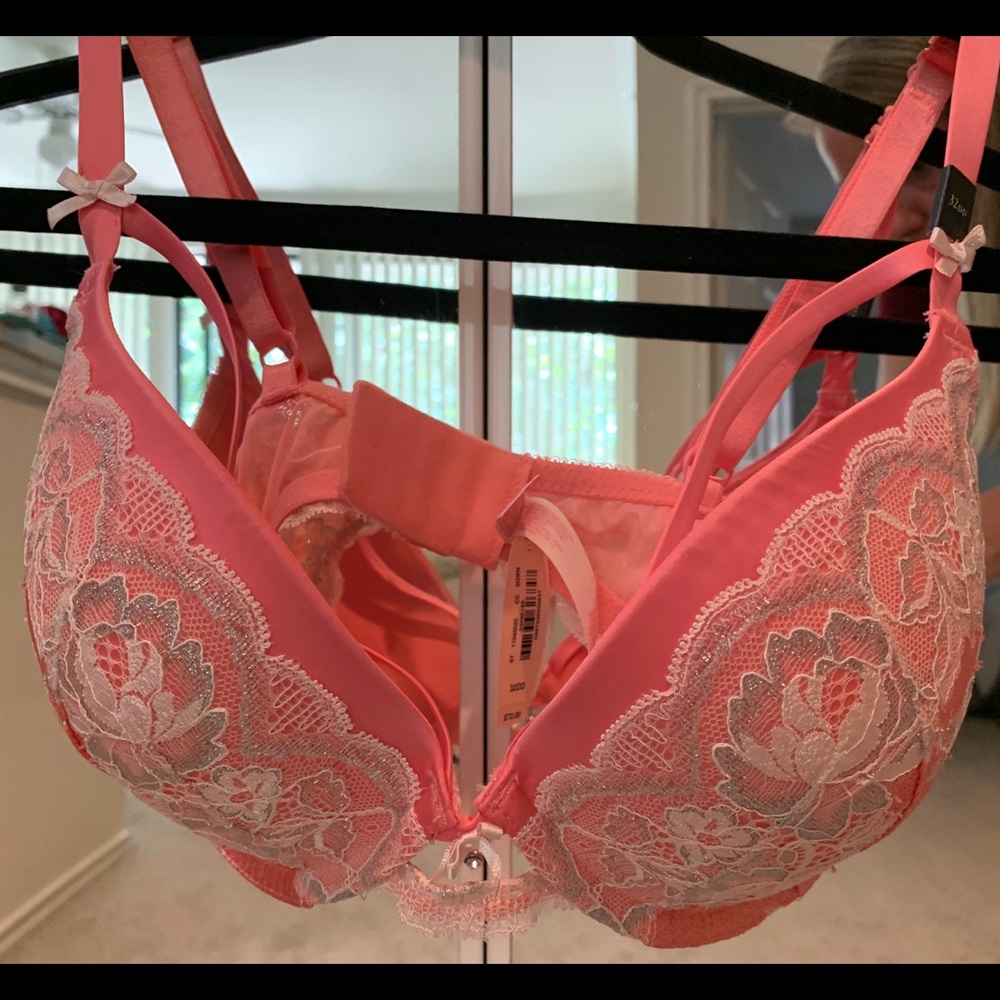 VS Bra